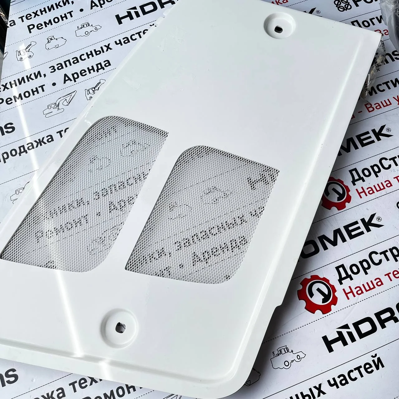 Боковая панель капота RH HMK 102S Alpha / 01826618