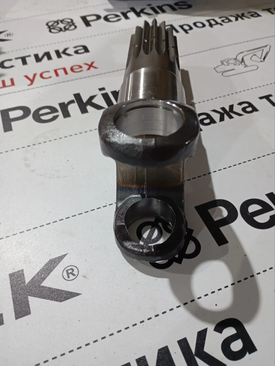 Вал полуоси от шарнира до ступицы заднего моста Carraro 401609 / S0642679
